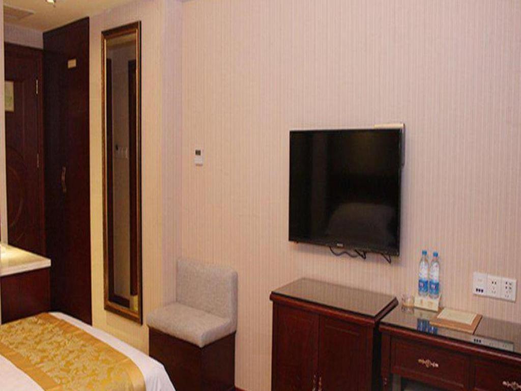 Yichang Vienna Hotel Wanda Branch Экстерьер фото