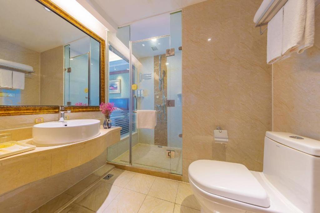 Yichang Vienna Hotel Wanda Branch Экстерьер фото